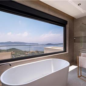 4 bedroom villa with pool in Dubrovnik region, sleeps 8 